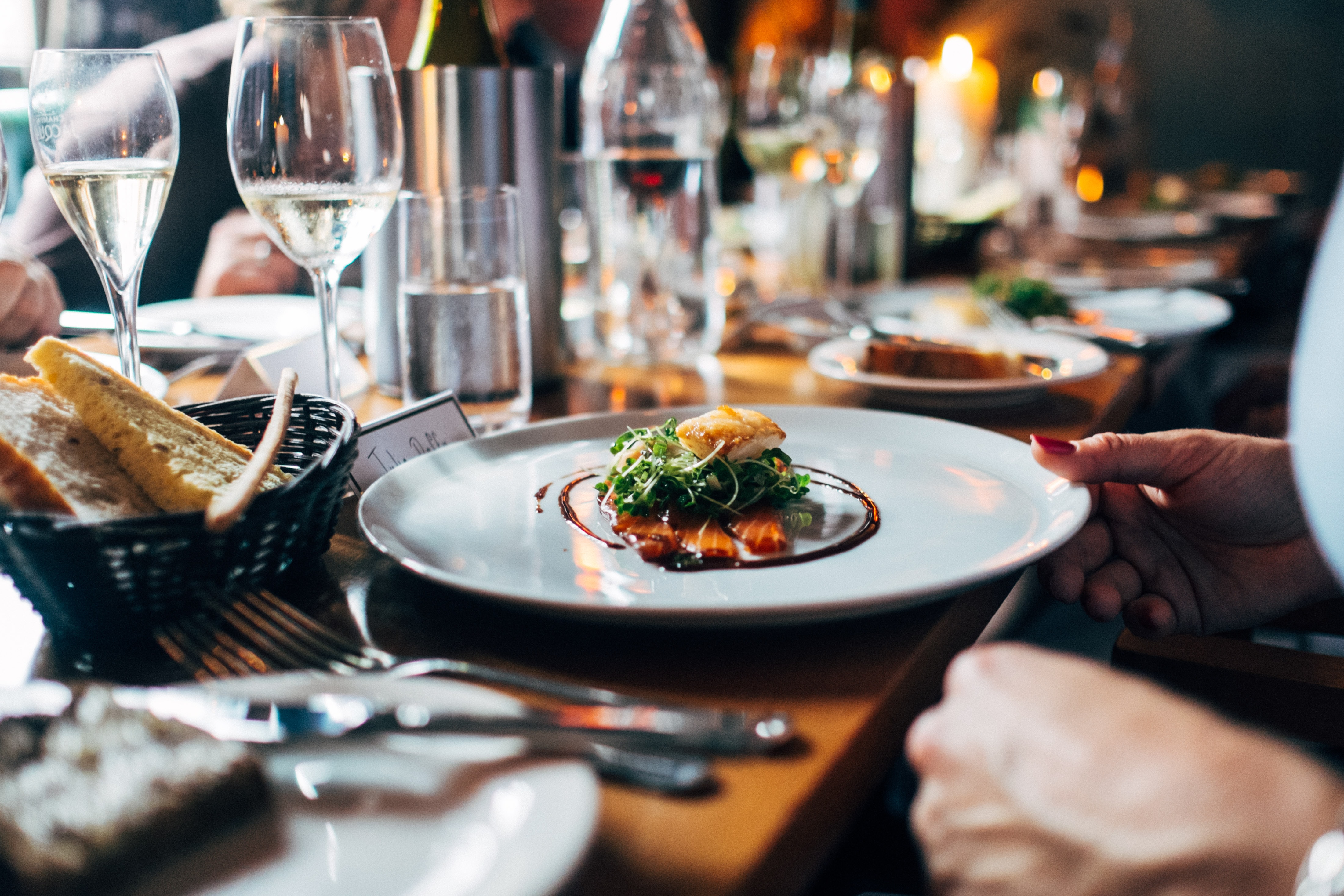 Présentation d'un plat au menu du restaurant La Palette du Goût