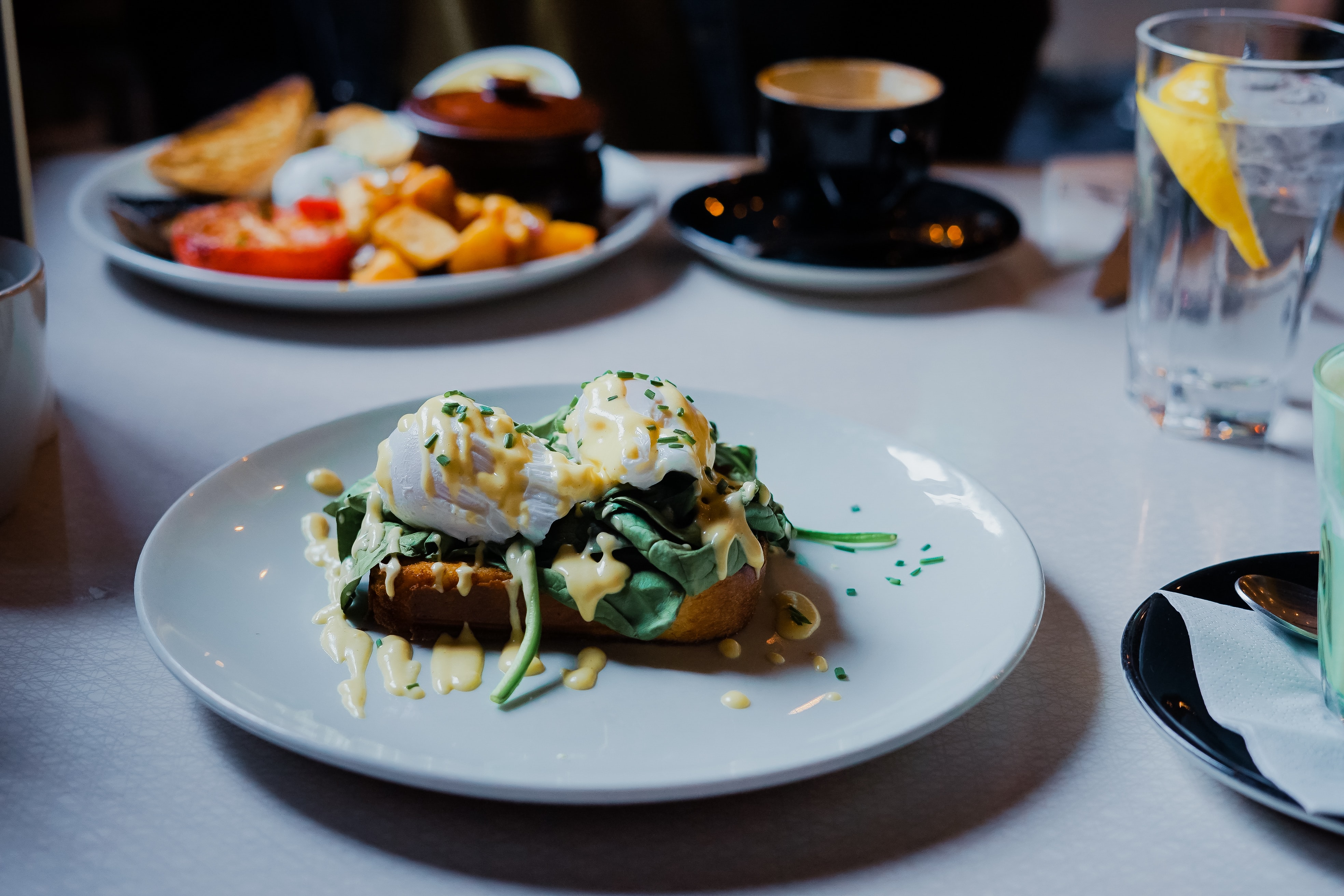 Présentation d'un plat au menu du restaurant A la Française